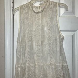 😂 2 for $15 😂 Cream Lace Sleeveless Top